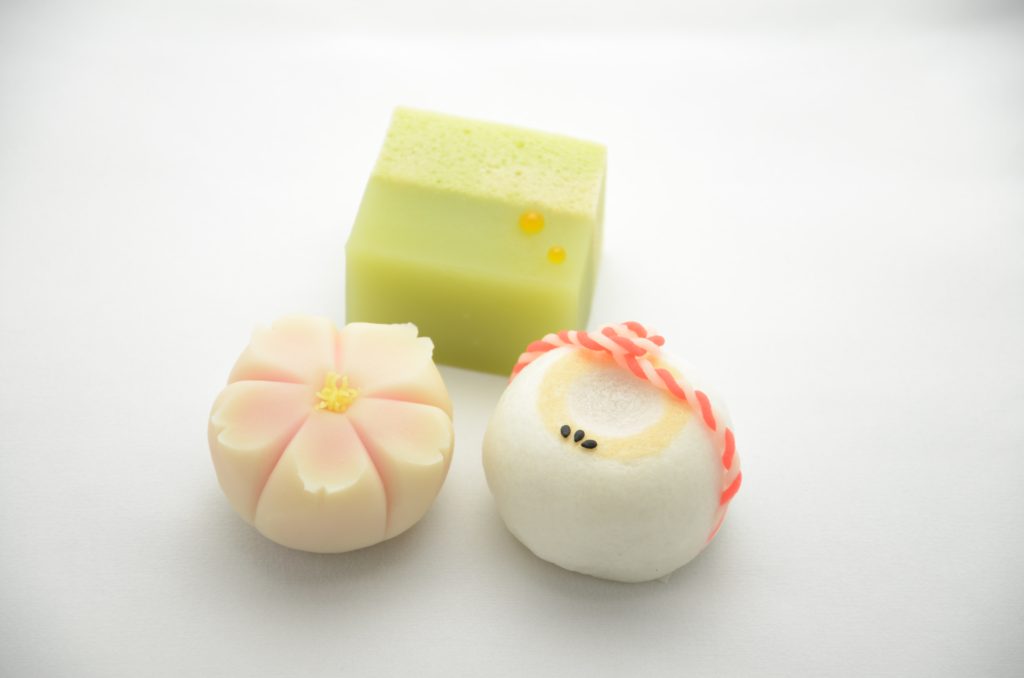 ひなまつり上生を販売いたします。